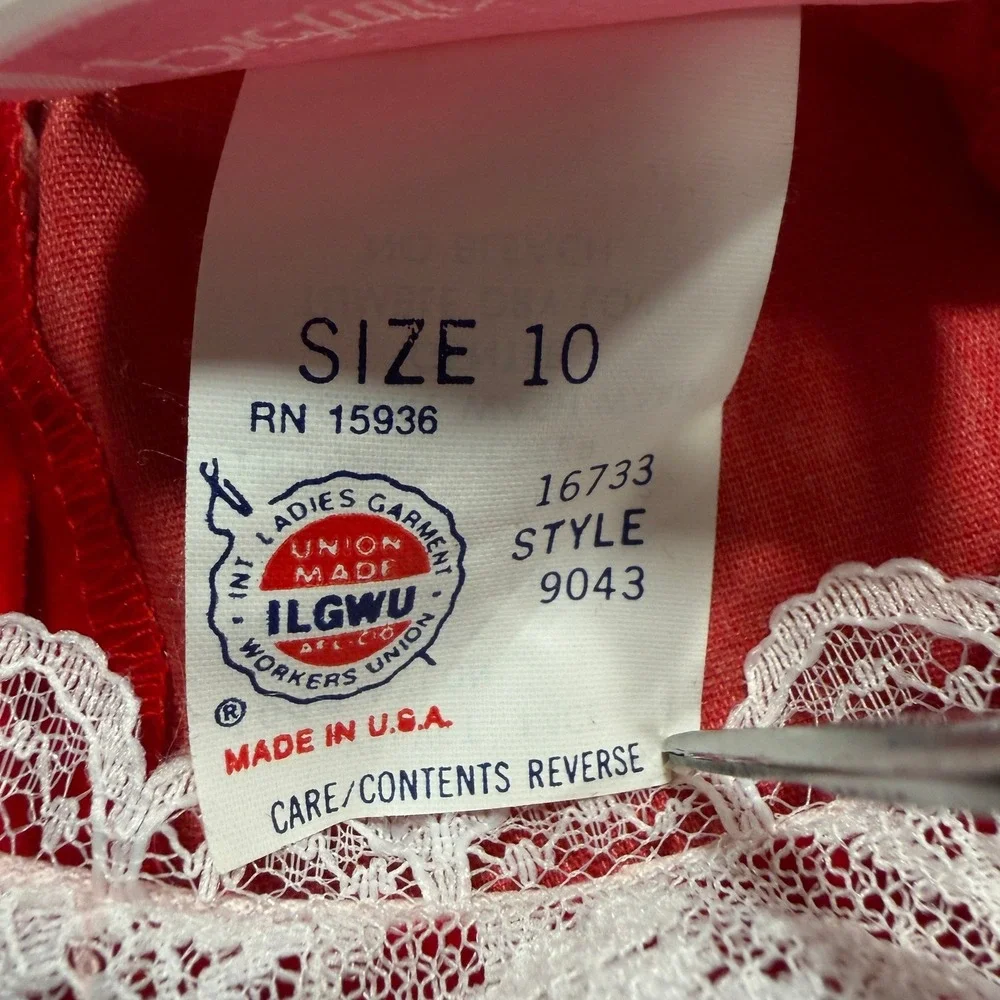 Vintage Picture Perfect Red Velvet Lace Collar Dress Girls Size 10 USA Holiday